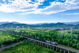 1-8月国家铁路发送电煤9.4亿吨