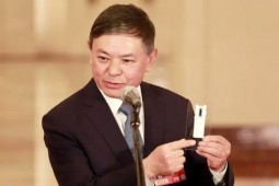 生态环境部部长黄润秋介绍我国生态环保成就