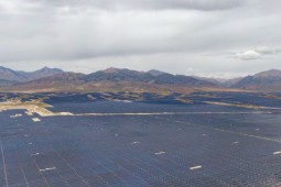 青海：光储及光伏制氢项目助力“沙戈荒”地区绿色转型